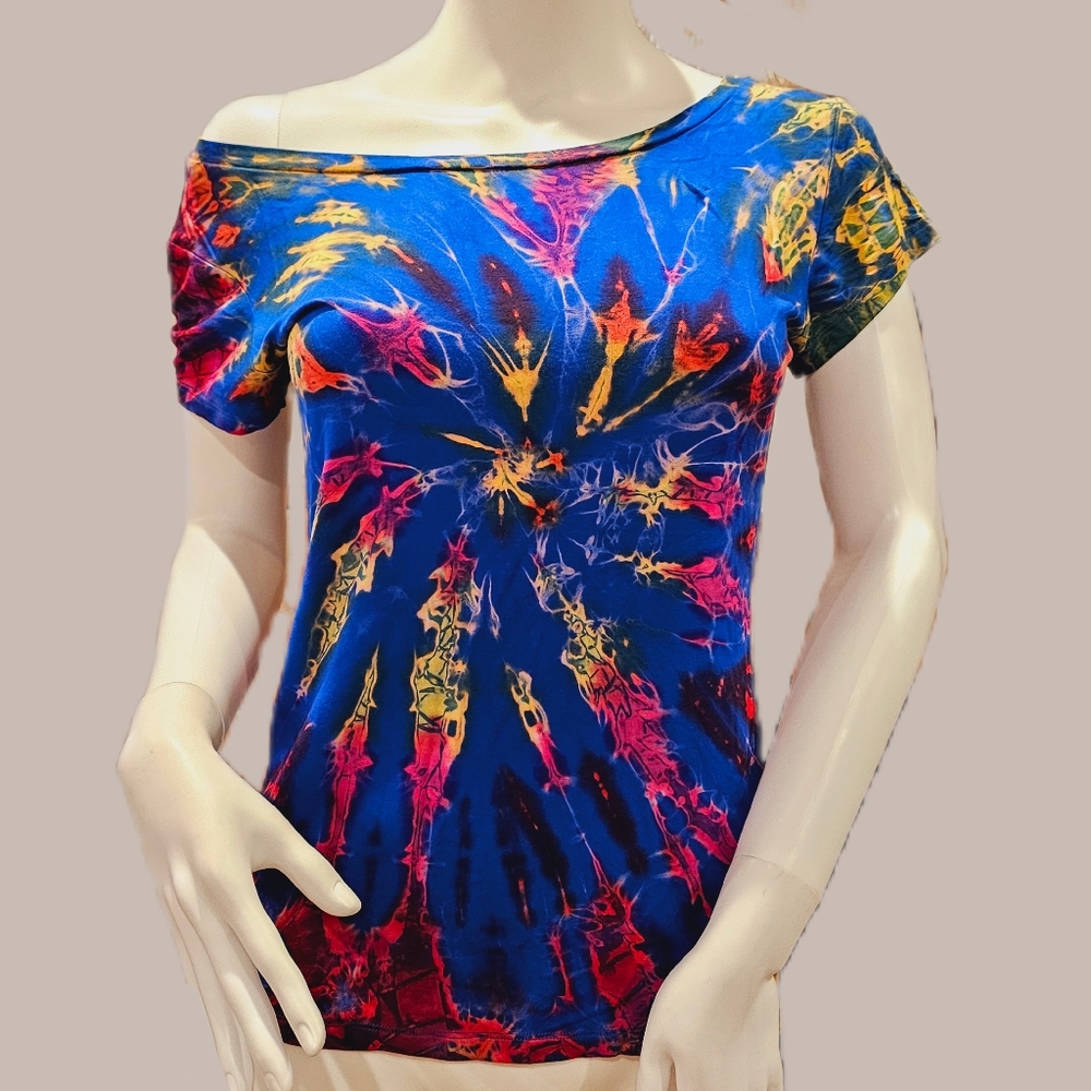 TIE DYE Blue Ylw Stretchy Rayon S/S Top OS NWT